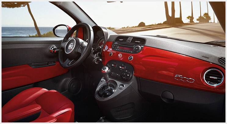 http://www.fiatusa.com/assets/images/2015/vehicles/500/overview/gallery/Interior/large/500-overview-interior-02.jpg