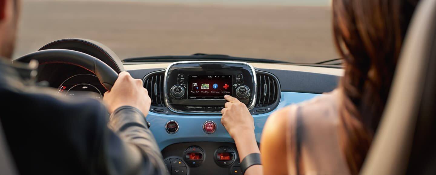 2019 FIAT® 500 Technology & Entertainment System